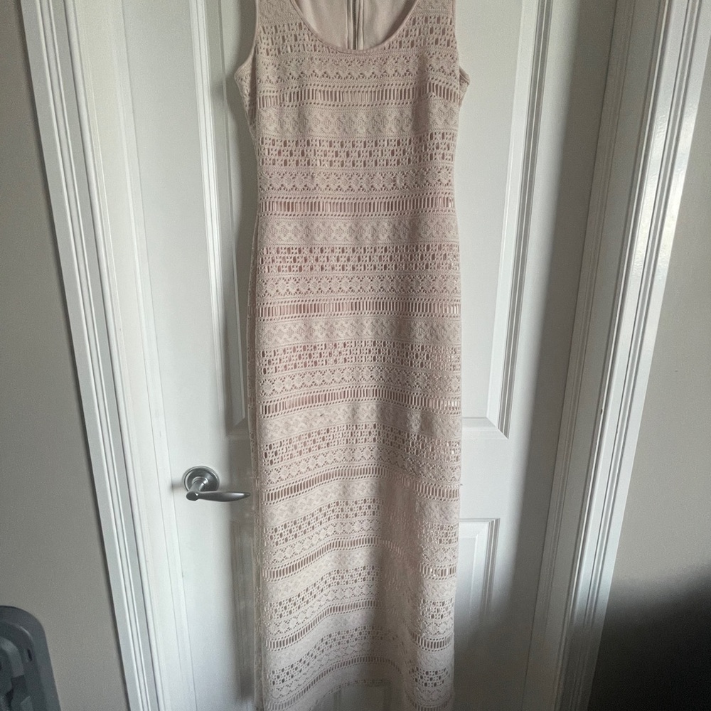 Guess Verdes Crochet Maxi Dress